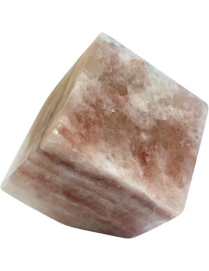 Calciet rood kubus nr.02