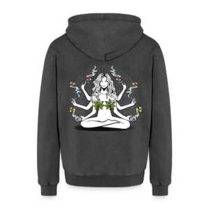 Zuurgewassen zwarte unisex hoodie van 100% katoen met cannabis-godin print op Flower of Life achtergrond, meerarmige mediterende figuur met wietbladeren, spirituele stoner hoodie achter print.